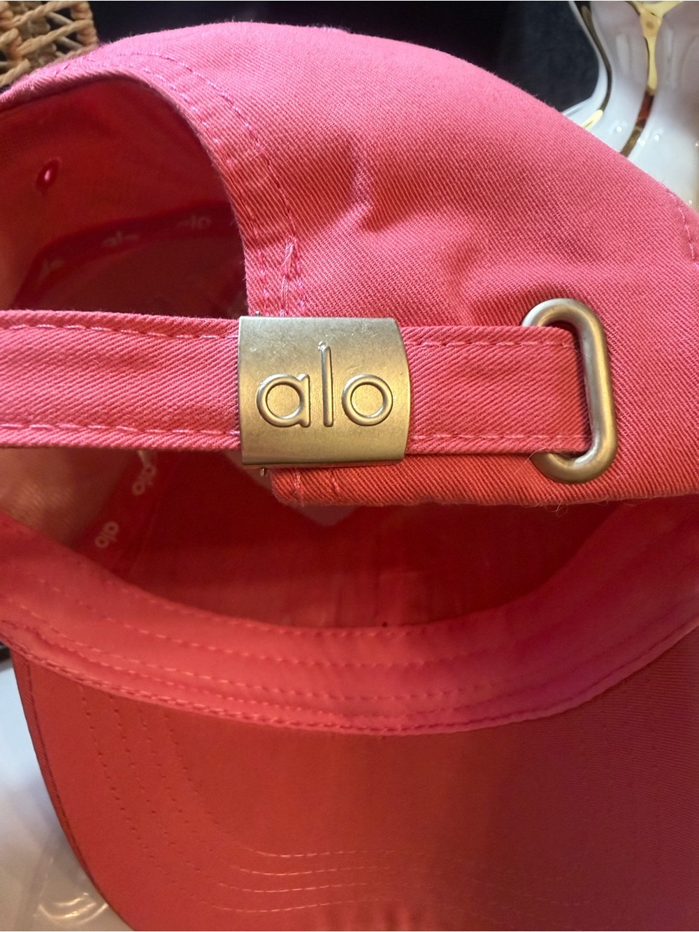 ALO Yoga Off Duty Hot Pink Logo Strapback Cap In Paradise Pink - Picture 8 of 16